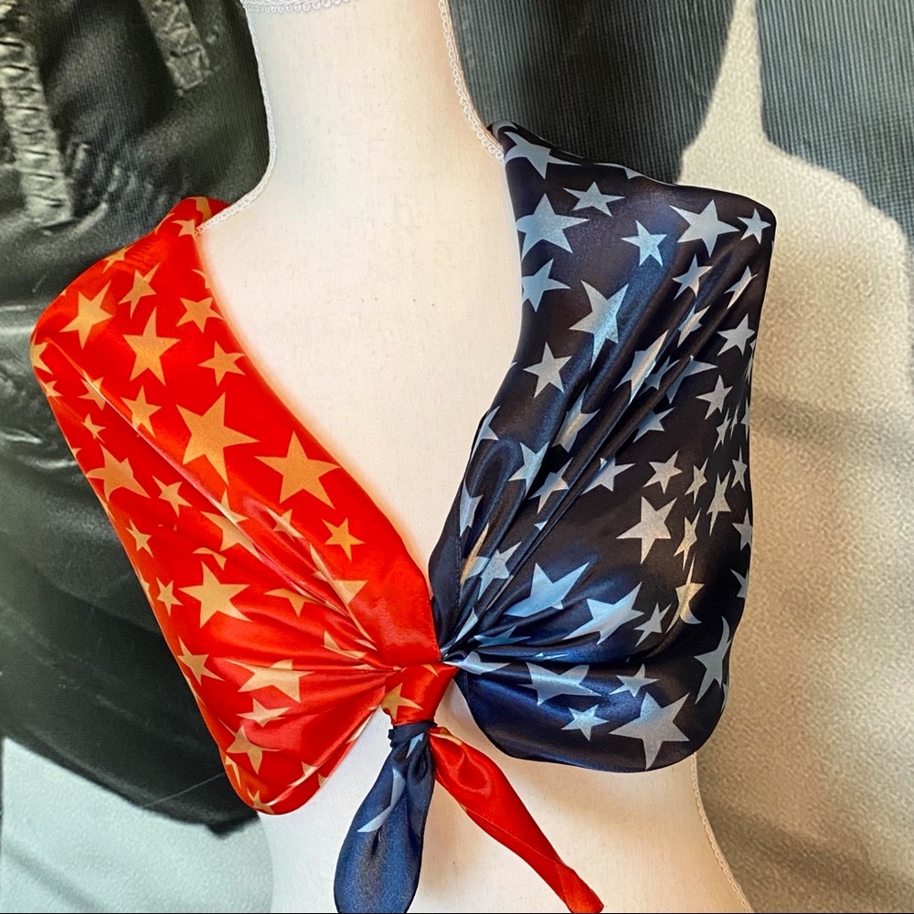 Star ⭐️ scarves, by George, made in Italy